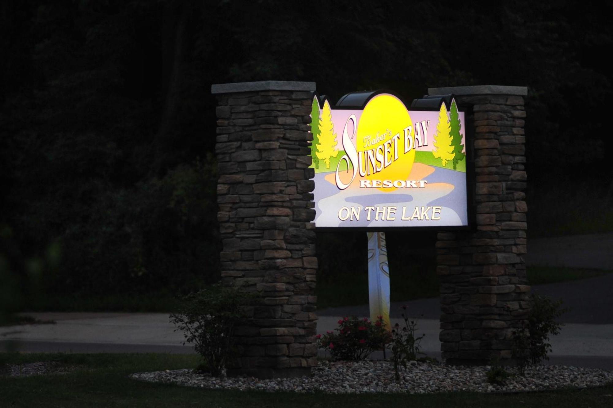 Bakers Sunset Bay Resort Lake Delton Buitenkant foto