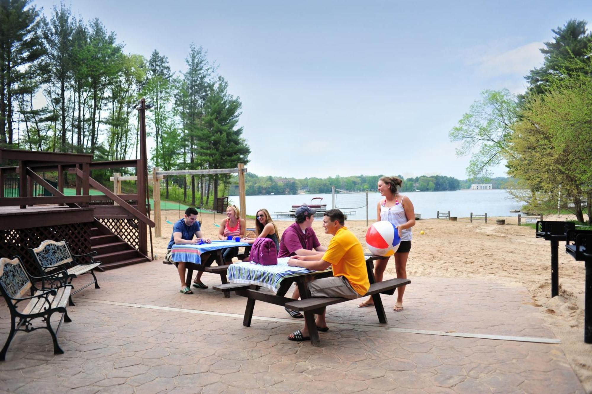 Bakers Sunset Bay Resort Lake Delton Buitenkant foto